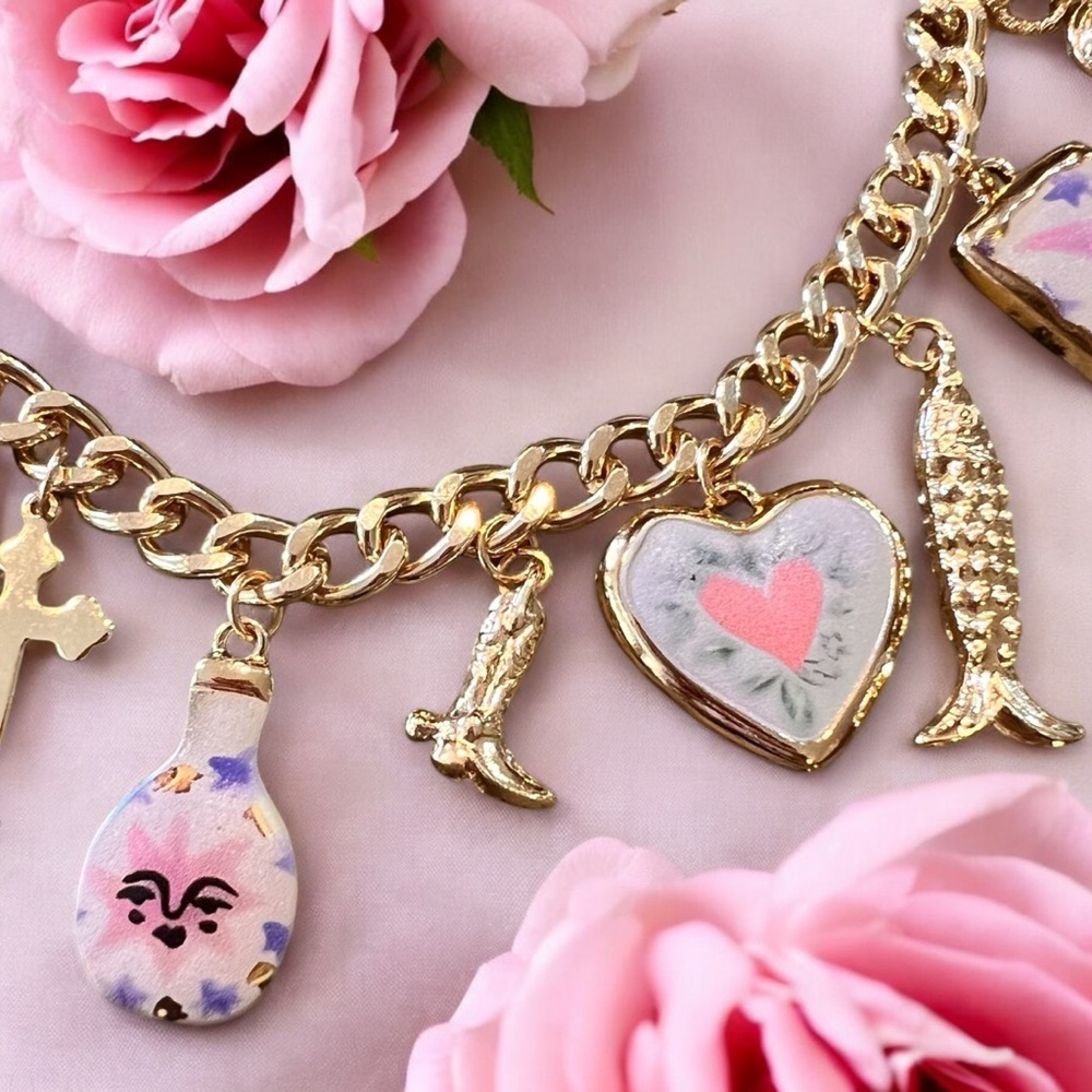 Gold toned chunky charm necklace with Heart and Love Accents - Picture 4 of 17
